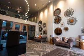 Aqua Dreams -Serviced Luxury Apartment, Coyles Place at Portland 88